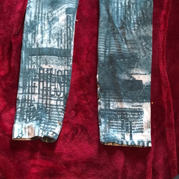 Unique pattern leggings - Picture 2 of 5